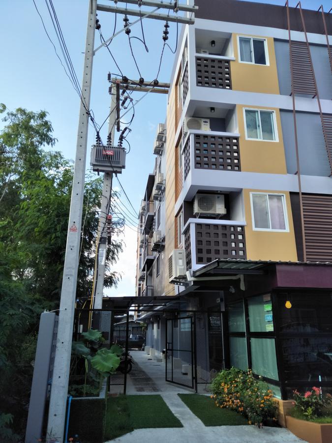 Rinrada Place Hotel Ubon Ratchathani Exterior foto