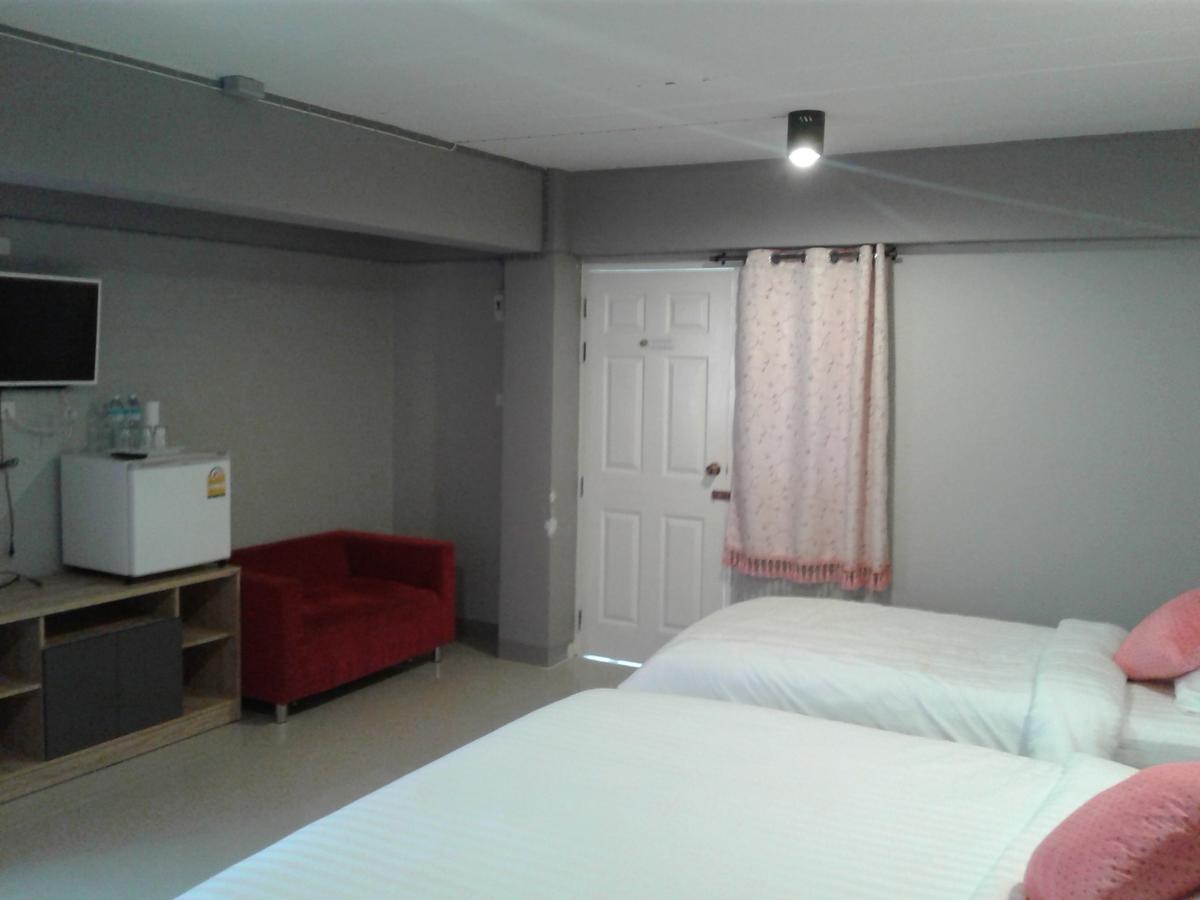 Rinrada Place Hotel Ubon Ratchathani Exterior foto
